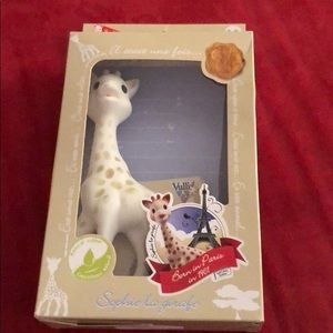 Still in box Sofie la girafe